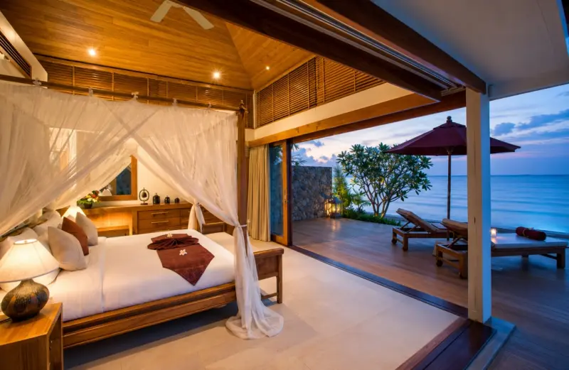 canopy bed bedroom