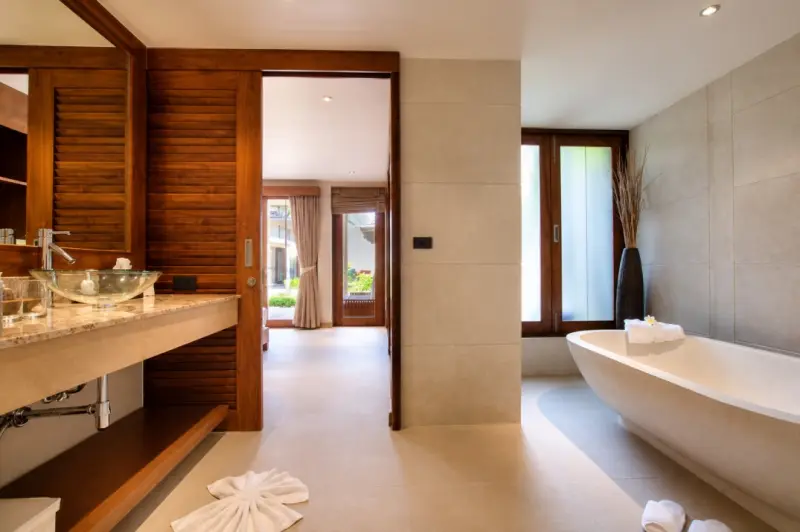 private villa bathroom