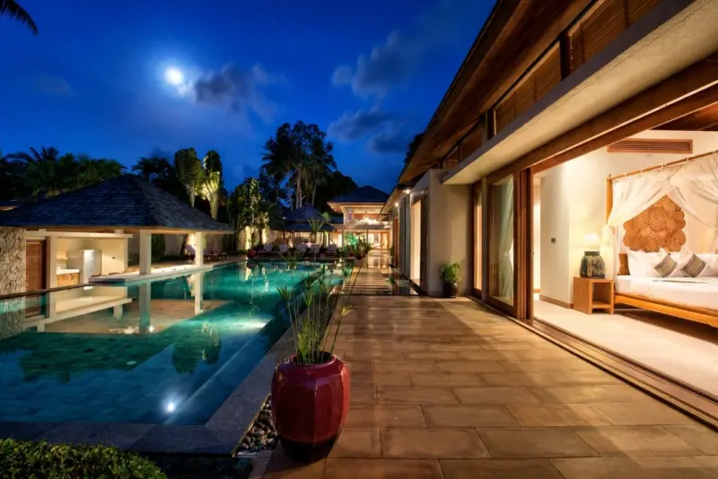 Izba Villa Ayundra v Villa Ayundra Co.,Ltd. – beachfront pool night